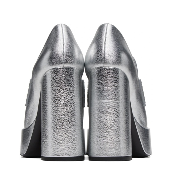 Versace Silver '95 Medusa Embellished Leather Platform Pumps Women Size 8 US New - Picture 4 of 15